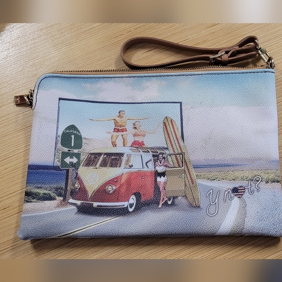 YNOT POUCH /CLUTCH - Picture 2 of 4